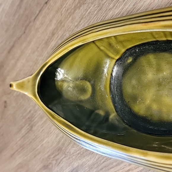 Vintage Brush Avocado Green Glaze Ceramic Planter - Picture 9 of 12